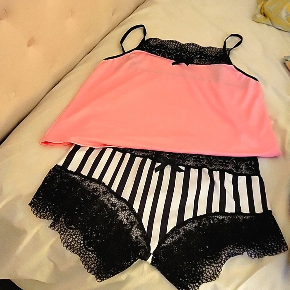 New pink & black pajama set size L. Pink tank w/lace trim.Adorable shorts too! - Picture 1 of 5